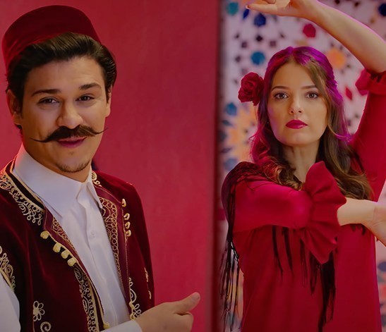 Web content et social ads conçus pour faire rêver et générer des leads dans le secteur immobilier résidentiel.